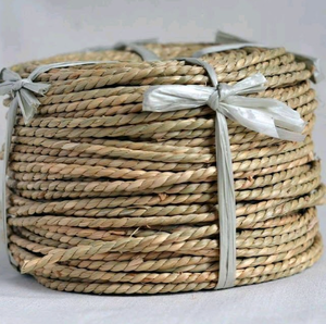 Corde de jonc de mer fabriquée à la main à partir de matériaux durables pour la maison et le jardin - Product Image 6