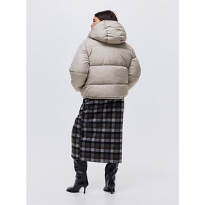 Veste d'hiver pour femme, style tendance 2026, logo personnalisé, rembourrage gonflé, capuche, coupe-vent, respirante, rembourrage gonflé, OEM - Product Image 5