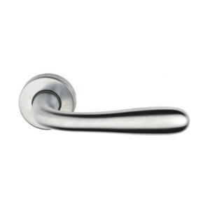 Maniglia a goccia 1/2 in cromo satinato per porte, lato sinistro - Product Image 1