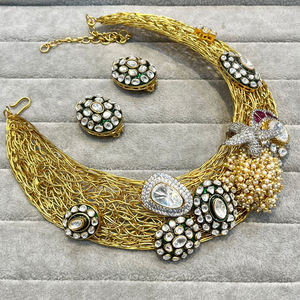 Malla de alambre de fusión Hasli con piedras de moissanita sin cuello al mejor precio - Product Image 3