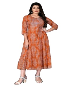 Fashion Fusion: estilo pakistaní Salwar Kameez: fusión de estilos tradicionales y modernos, creando una prenda de moda elegante y elegante - Product Image 1
