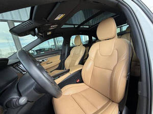 Certifié propre utilisé 2022 Volvo S90 B6 Inscription - Product Image 2