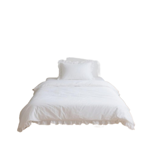 Parure de lit simple en polycoton blanc avec housse de couette à volants, drap-housse et taie d'oreiller - Style Princesse pour Hôtels - Product Image 1