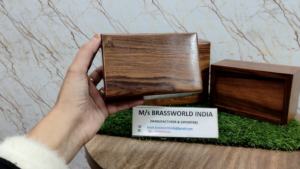 Amplia Selección de urnas de cremación de madera modernas antiguas para cenizas humanas y mascotas adultas, funerales de cenizas conmemorativas - Product Image 3