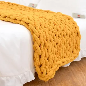 Schlussverkauf handgefertigte weiche Chenille klobige gestrickte Decke DIY solide Muster Polyester-Dekke Überwurfgröße Bettdecke