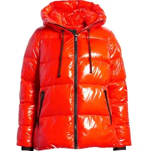 高品質のレディースフグジャケット、ジッパー留めの女性のためのカスタムメイドのキルティングデザインの冬のフード付きジャケット