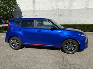 Kia Soul GT Line Turbo FWD 2020 disponible à la vente, faible kilométrage, moteur essence, véhicule propre et sans accident. - Product Image 2