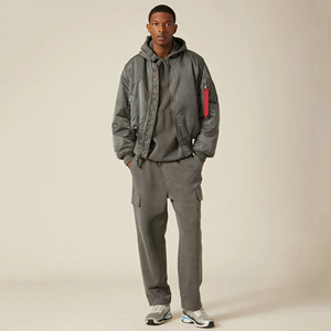 แจ็คเก็ตบอมเบอร์สีเทาเข้ม ผ้าคุณภาพสูง ซิปหน้า สไตล์ลำลอง สำหรับฤดูหนาว เหมาะกับกิจกรรมกลางแจ้งและสตรีทแวร์ กำลังขายดี - Product Image 6