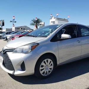 Usado 2015 T * oyota Yaris 5 puertas L - Product Image 1