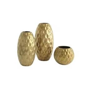 Vase à fleurs en métal fait à la main couleur or finition de revêtement élégant Design de texture moderne pour la décoration de la maison - Product Image 1