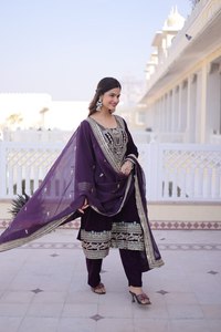 Vêtements traditionnels indiens et pakistanais pour femmes les plus populaires Boutique Sharara Suit Exclusif Travail ethnique scintillant doré pour les mariages - Product Image 2