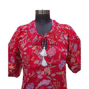 Chemise d'été bohème à motif floral, manches bouffantes, décoration à pompons, imprimé numérique indien, vintage, écologique, non tissée - Product Image 2