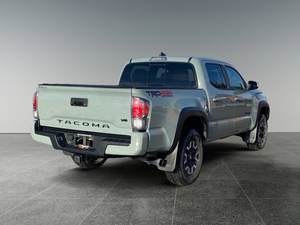 รถกระบะโตโยต้า ทาโคมา ปี 2023 ขับเคลื่อน 4 ล้อ รุ่น TRD Off Road เครื่องยนต์ V-6 3.5 ลิตร/211 ไมล์ วิ่งน้อย - Product Image 4