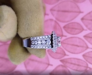 แหวนเพชรโมอีสทรงกลมสีขาว14K 2.48ไม่มีสี tcw - Product Image 3