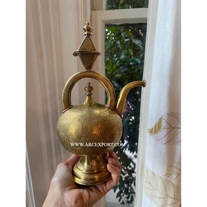 Dallah arabe en métal artisanal de taille moyenne, best-seller, en laiton antique, ustensiles de cuisine, théière et cafetière, provenant d'Inde - Product Image 5