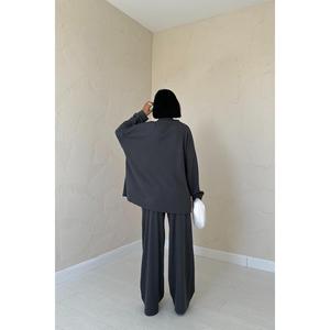 ชุดเสื้อสเวตเตอร์และกางเกงขายาวผ้าลูกฟูกคลาสสิกสำหรับผู้หญิง ขายส่ง - Product Image 1