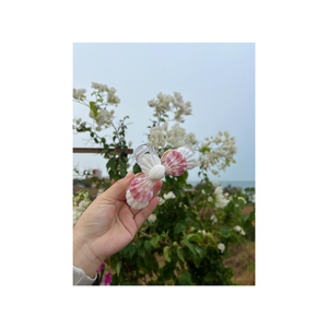 Artisan Seashell Hair Comb and Mirror Duo Accesorios únicos hechos a mano para estilos inspirados en Boho y Beach - Product Image 1