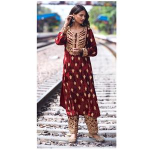 Série exclusivement tendance de costume pakistanais pour une occasion spéciale de festival de fête disponible au prix de gros - Product Image 1