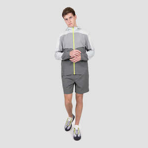 Veste coupe-vent d'extérieur pour hommes de marque personnalisée veste coupe-vent légère à capuche en tissu écologique imperméable pour l'hiver - Product Image 1