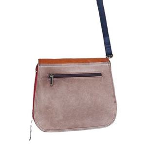 Sac à bandoulière élégant en cuir véritable recyclé marron et bleu, écologique et durable pour femmes, fabriqué en Inde - Product Image 3