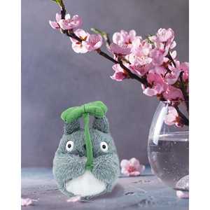 Peluche de Mi Vecino Totoro con Hoja, Diseño Único de Planta para Niños y Fans de Totoro - Product Image 1