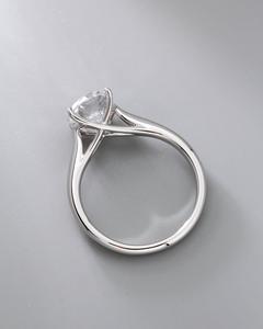 Anillo de compromiso de solitario de CZ blanco de corte redondo de 10mm banda de boda de plata clásica - Product Image 3