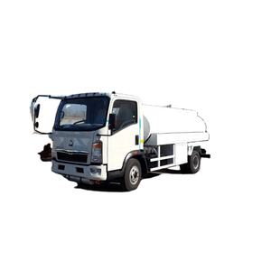 Camion-citerne à diesel Howo d'occasion de 9000 litres (2500 gallons), 4x2, 6 roues, Euro2-5, manuel - Product Image 4