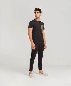 T-shirts pour hommes en polyester/coton conçus sur mesure Style formel à la mode respirant écologique avec logo personnalisé Fabriqué au Pakistan - Product Image 5