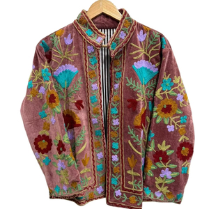 เสื้อแจ็คเก็ตผ้ากำมะหยี่ฝ้ายปักลายดอกไม้ งานฝีมืออินเดีย ดีไซน์ไม่ซ้ำใคร สำหรับผู้หญิง ใส่ได้ในฤดูหนาว ทนทาน นุ่มสบาย เป็นมิตรกับสิ่งแวดล้อม - Product Image 1