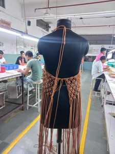 Tops de ganchillo de algodón hechos a medida con cordones de algodón 100% ideales para diseñadores de moda y tiendas de ropa para reventa - Product Image 5