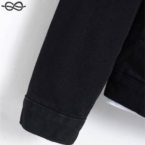 Chaqueta de mezclilla con bolsillo y solapa deshilachada rasgada de algodón para hombre Botón de bolsillo frontal Detalle rasgado Manga regular de un solo pecho - Product Image 2