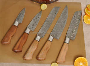 Ensemble de couteaux de chef en acier damas professionnel 5 pièces avec manche en bois couteaux de cuisine de vente chaude commande minimale 10 pièces - Product Image 6
