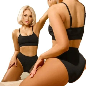 Maillot de bain string brésilien pour femme de qualité supérieure avec taille élastique en polyester/nylon, séchage rapide et respirant - Product Image 1