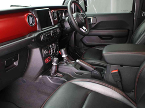 Voiture d'occasion de qualité à prix abordable, Jeep Gladiator Rubicon 3.6 4x4 automatique double cabine conduite à droite 2024 - Product Image 4