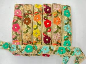 Adorno de encaje con lentejuelas para bufanda, accesorio de costura de algodón de 25mm, ideal para carnaval y prendas católicas - Product Image 3