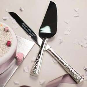 Serveur à gâteau en métal s'intègre parfaitement aux couverts pour les occasions spéciales et les célébrations, mariages, anniversaires. - Product Image 2