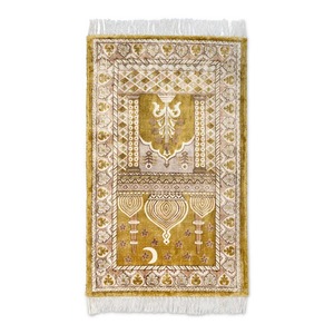 Alfombra de Oración Islámica Moderna Hecha a Mano en India, Ligera, Plegable, Lavable, Material de Viscosa Premium para Uso en el Hogar, Mejor Precio - Product Image 4