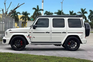 Mercedes-Benz AMG G63 Brabus 2024 Usado en Excelentes Condiciones, Volante a la Izquierda, Asientos de Cuero, Euro IV, Pantalla Táctil, Cámara Trasera - Product Image 5