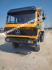 Camion benne d'occasion Mercedes-Benz 2635 6x4 de 1989, poids lourd, moteur Mercedes 351-450 ch, pour le transport et les travaux miniers. - Product Image 2