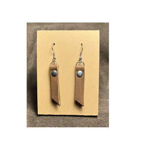 Boucle d'oreille en cuir de haute qualité, design de luxe, boucle d'oreille polie brillante faite à la main pour femmes, article à bas prix - Product Image 2