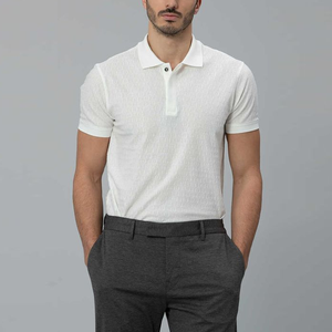 Polo de golf à manches courtes pour homme Tissu tricoté 100% coton personnalisé Marque privée ODM Fourniture Motif solide - Product Image 3