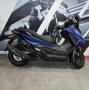 Disponible Forza125 125cc sophistiquée (Moto) - Product Image 6
