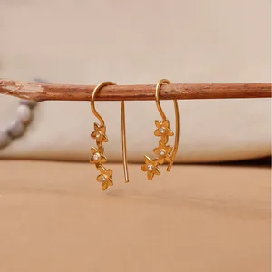 Pendientes de Flores con Diamantes y Baño de Oro para Mujer, Joyería Elegante para Regalo - Product Image 1