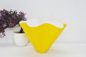 New Hot Look Curved Fancy Modern Style <b>Vase</b> Metal Powder Coated New Design Premium Yellow & White Home /<b>Wedding</b> Decoration <b>Vases</b> - Product Image 6