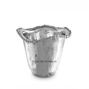 Seau à vin et à glace poli brillant à finition argentée unique en métal de qualité supérieure à prix impressionnant - Product Image 1