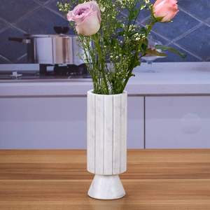Vase à fleurs en marbre lisse personnalisable pour une utilisation décorative, rehaussant l'intérieur de la maison avec une élégance subtile de pierre - Product Image 2