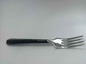 Ensemble de couverts en acier inoxydable personnalisable de haute qualité avec poignée polie noire Couverts portables de luxe pour mariages Usage domestique - Product Image 6