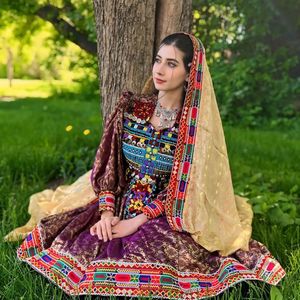 Fabricante personalizado mujer tradicional afgano elegante seda Salwar Kameez tradicional afgano étnico prenda 607 piezas para - Product Image 5