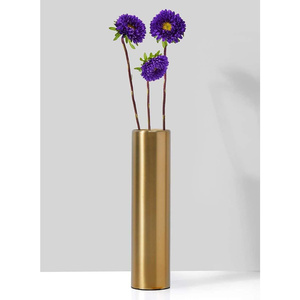 Luxueux vase à fleurs en métal doré mat finition enduite de poudre décor à la maison pour de superbes arrangements floraux Pots de fleurs et jardinières - Product Image 1