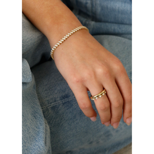 Anillo de Eternidad Arielle de Cuatro Puntas con Diamantes de Claridad VS, Joyería Fina Geométrica para Compromiso, Certificado por IGI - Product Image 5